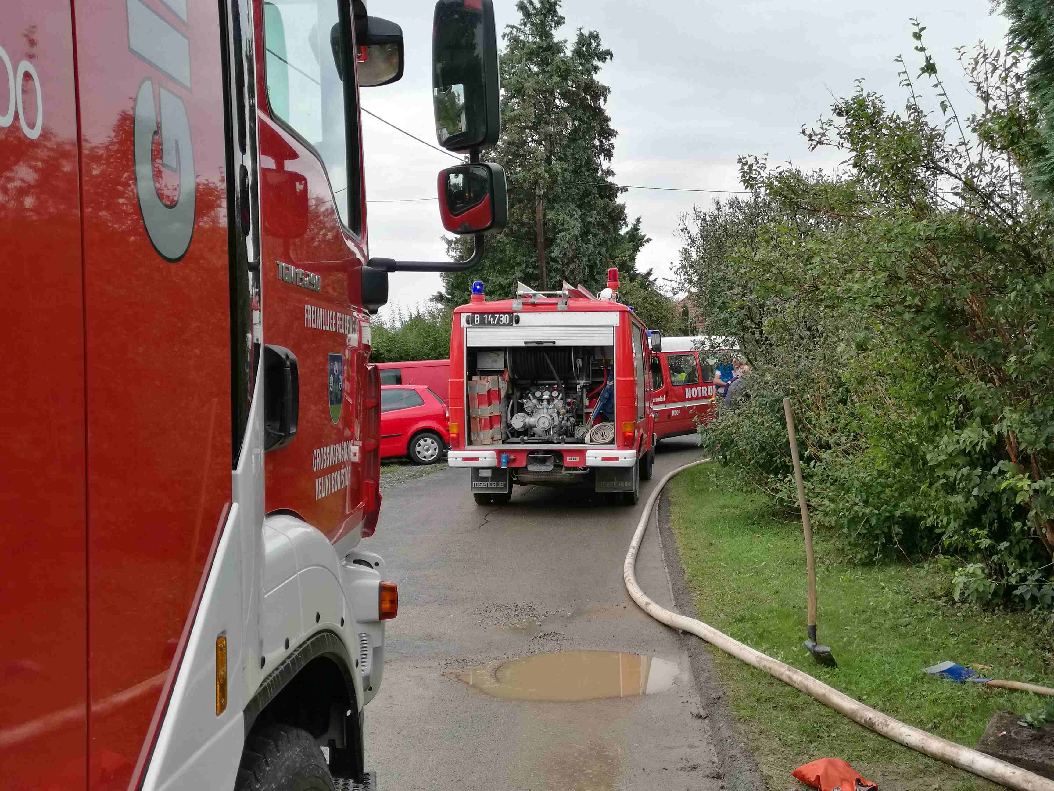 Pumparbeiten nach Regenfällen